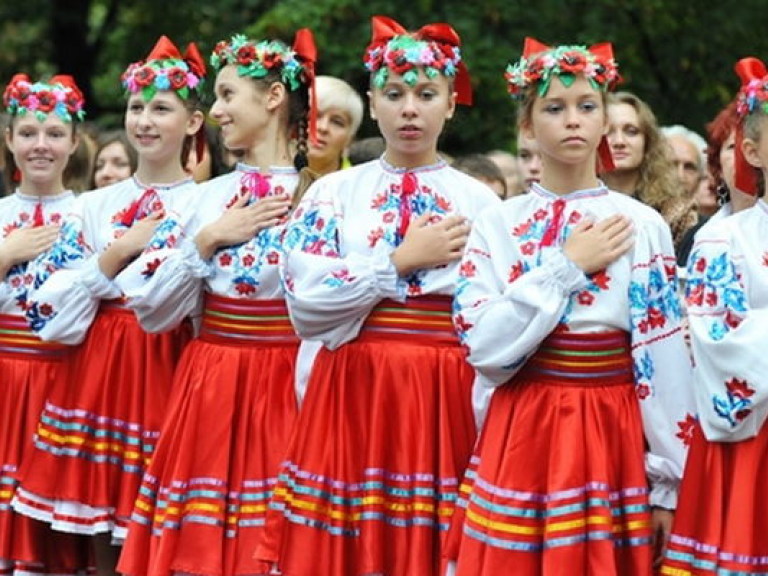 В Ивано-Франковске молодежь бесплатно обучают народным танцам