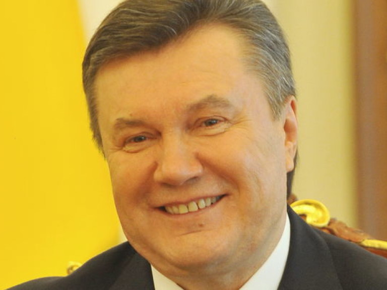 Янукович должен быть счастлив, что выборы в США выиграл Обама – эксперт