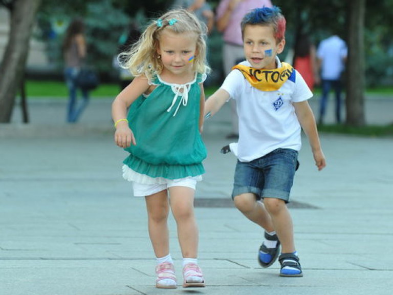 Минздрав призывает украинок рожать не менее трех детей
