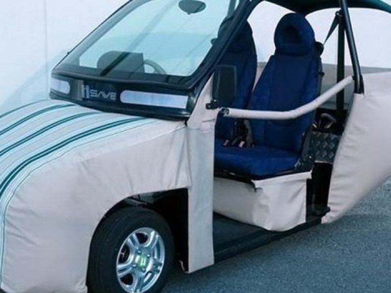 В Японии сделали машину с внешней подушкой безопасности(ФОТО)