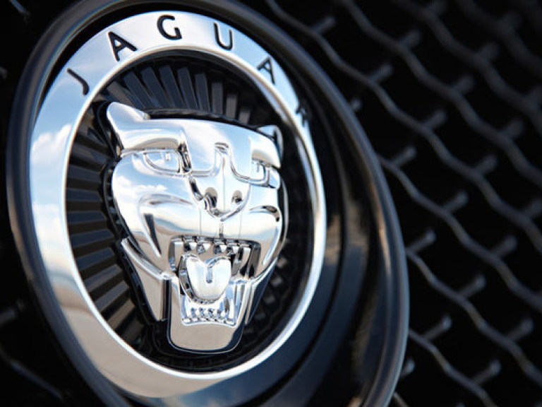 В семействе Jaguar появится компактный седан и 2 кроссовера