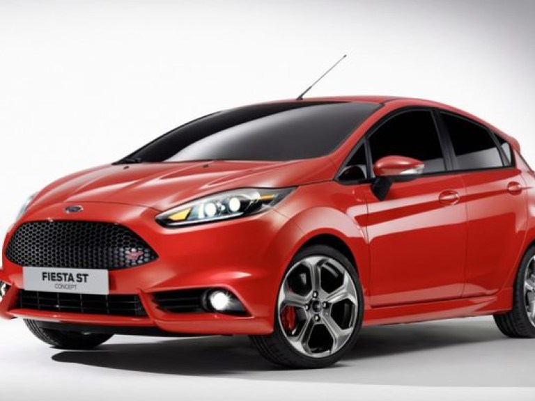 Ford привез в Лос-Анджелес сразу две версии обновленной Fiesta (ВИДЕО)