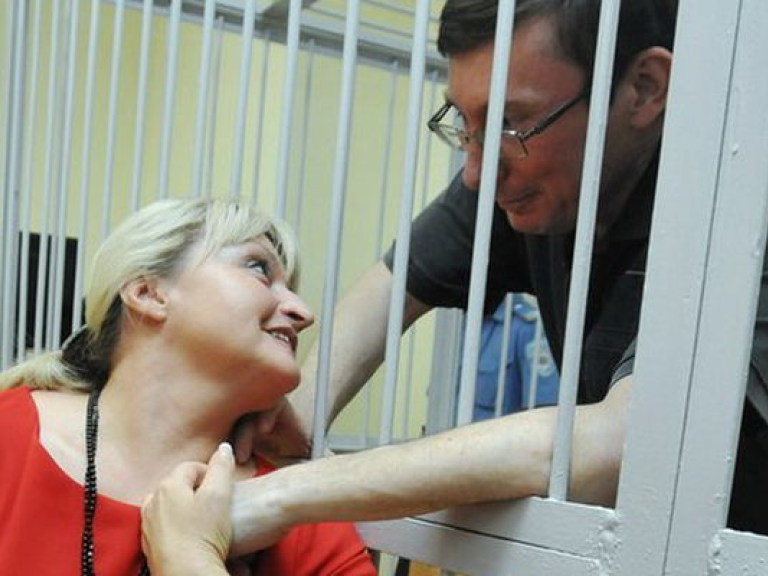 Ирину Луценко не пускают к мужу в больницу