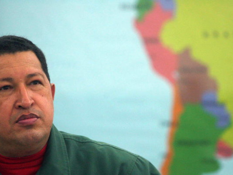 Чавес не смог побороть рак и уже назвал своего преемника