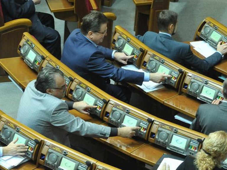 Депутаты приняли план рассадки Рады 7 созыва
