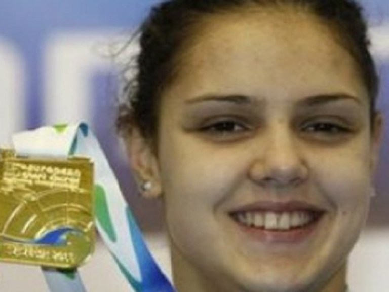 Украинская пловчиха выиграла золотую медаль на чемпионате мира (ФОТО)