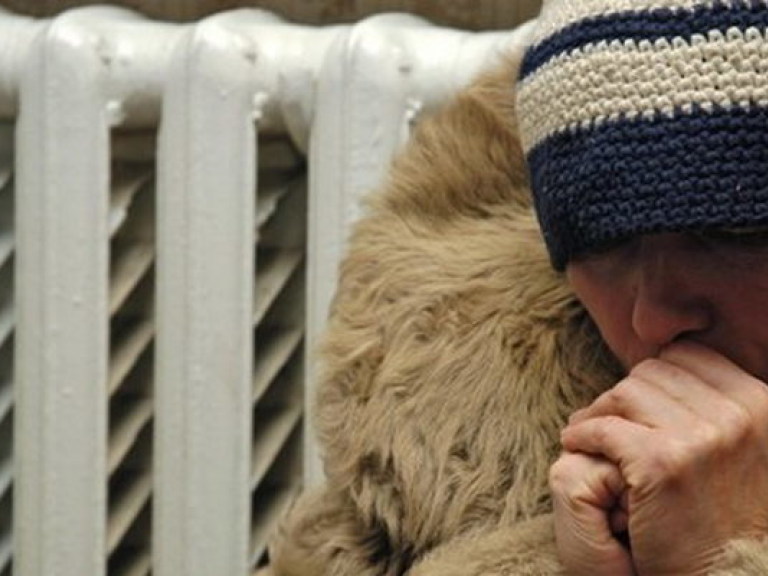 В Кировограде прорвало теплотрассу &#8212; почти 2 тысячи человек сидит без тепла