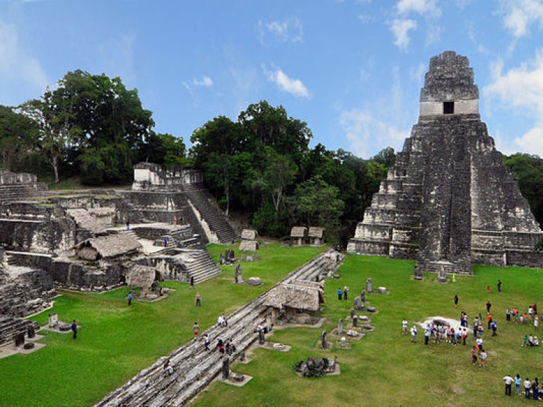 Встречать конец света в Гватемалу приехали 200 000 туристов (ВИДЕО)