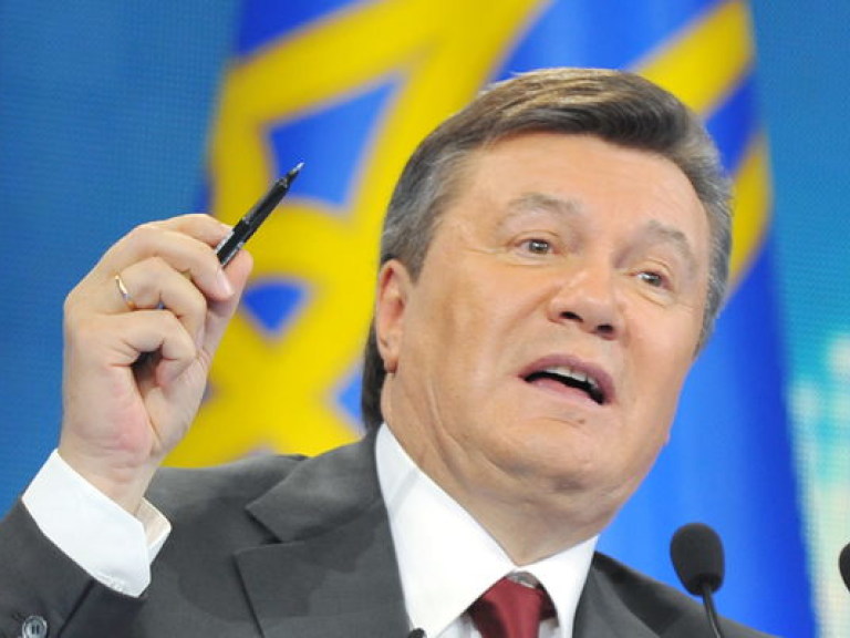 Янукович объяснил, почему перетасовал Кабмин