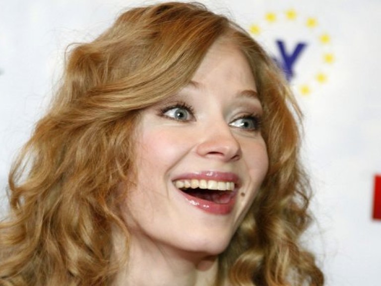 Влюбленная Ходченкова весной выходит замуж