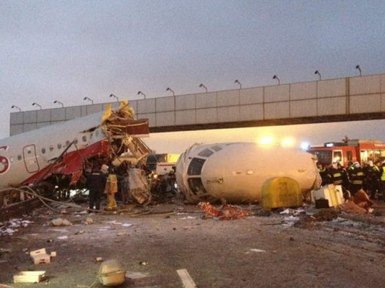 Выжившая в авиакатастрофе во «Внуково» стюардесса пошла на поправку