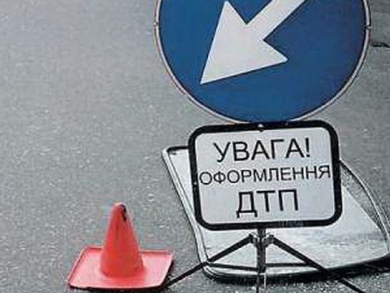 В Житомире пьяный водитель «Лады» врезался в машину ГАИ