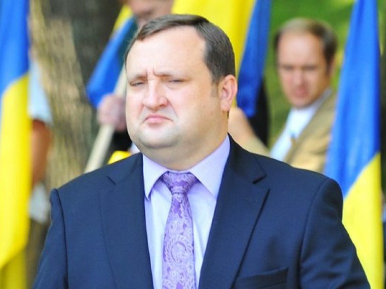 Завтра парламент будет увольнять Арбузова