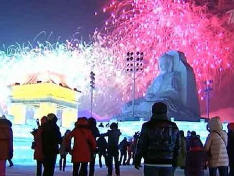 В Харбине открылся фестиваль ледяных скульптур (ВИДЕО)