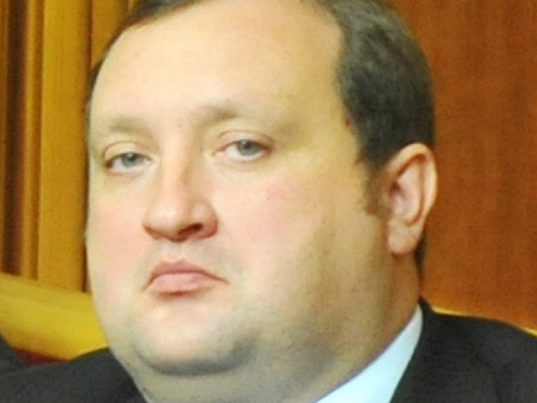 Парламент уволил Арбузова