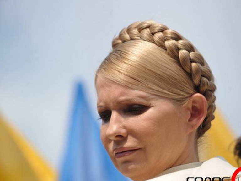Тимошенко требует от тюремщиков пустить депутатов к ней в палату