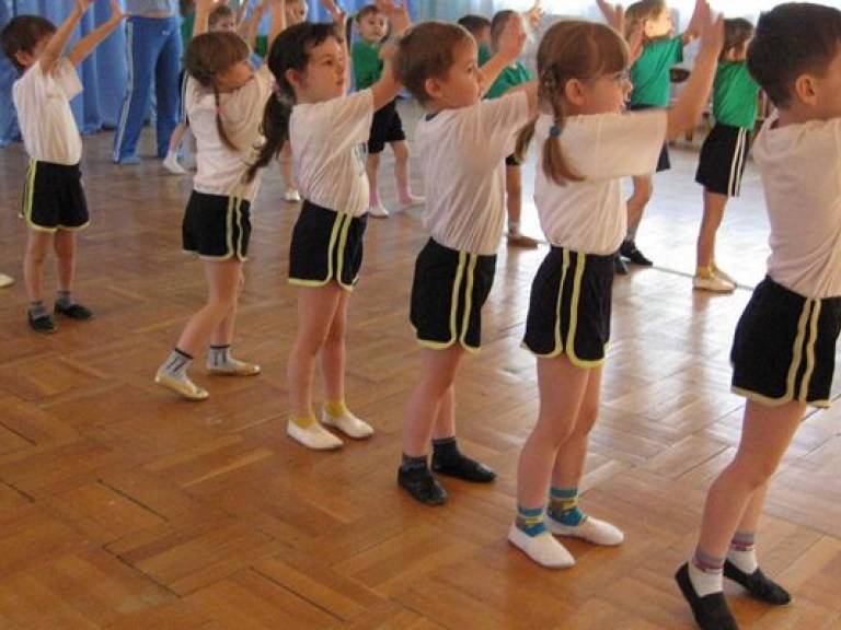 В каждой украинской школе дети должны проходить медосмотр &#8212; Табачник