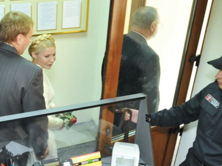 Тимошенко в очередной раз отказалась ехать в суд