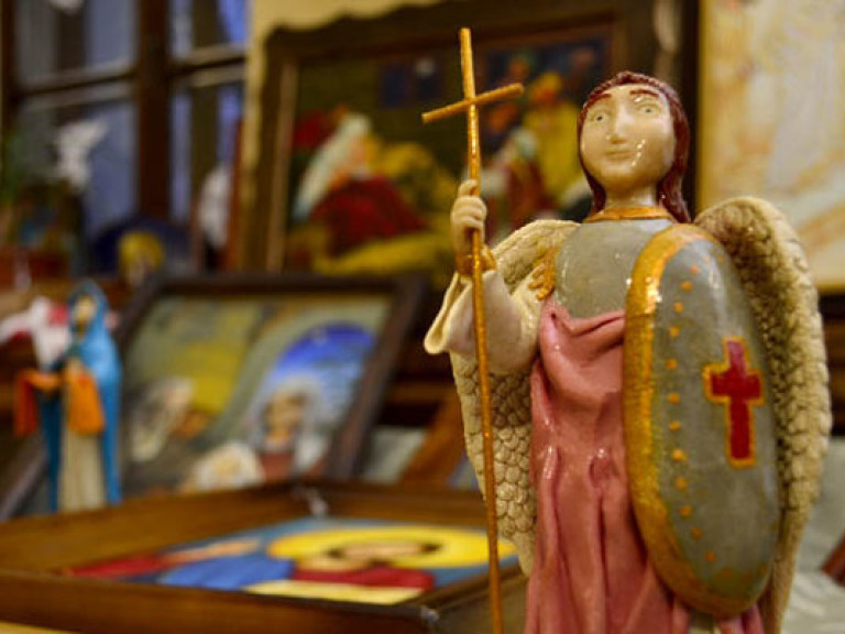 В Лавре проходит выставка сувениров, изготовленных осужденными (ФОТО)