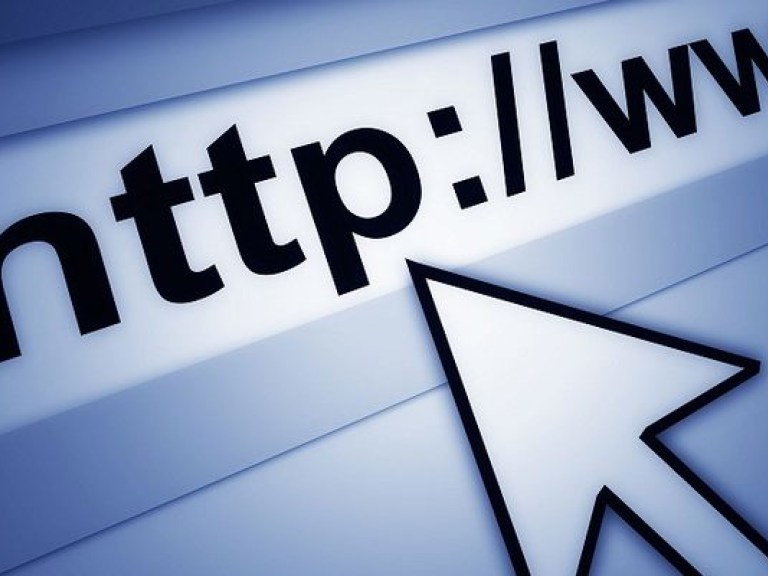 Политики не должны засекречивать свой возраст и образование – Фесенко