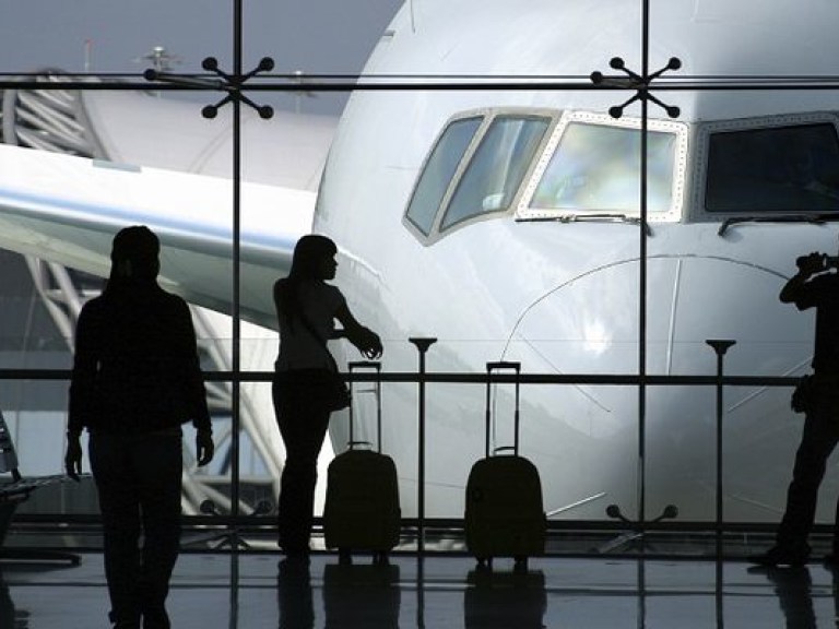 Из-за непогоды закрыли аэропорты в Ровно, Полтаве и Сумах