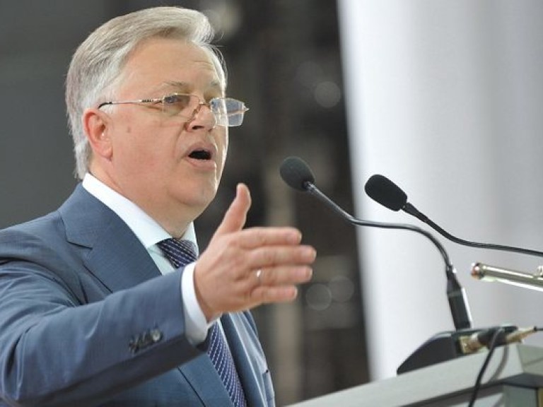 Симоненко предложил лидерам фракций взять ответственность за голосование своих депутатов