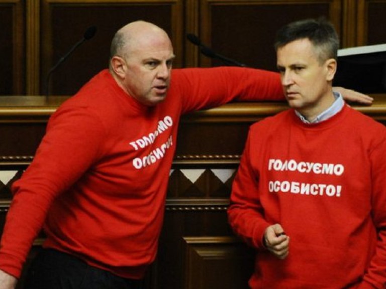 Депутаты от «УДАРа» будут мерзнуть в парламенте до 19 февраля