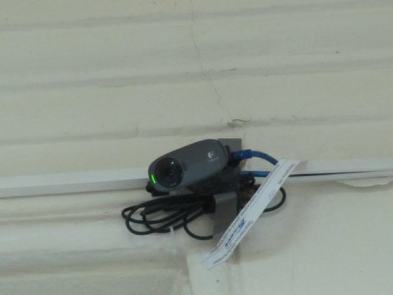 В подъездах харьковских домов установили видеокамеры для выявления преступлений