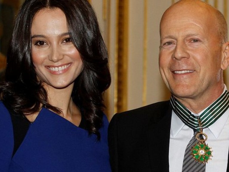 Брюс Уиллис стал командором (ВИДЕО)