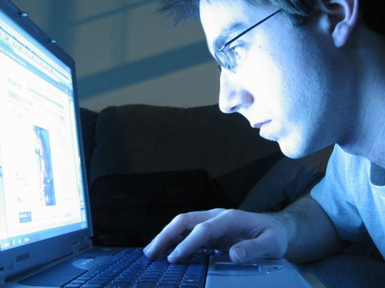 В Сети можно купить кусочек челябинского метеорита