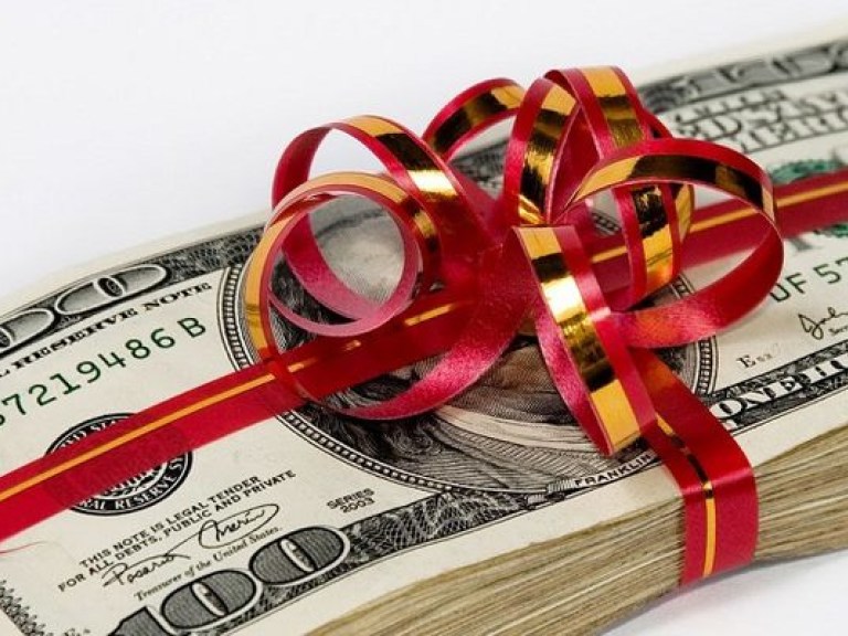 Банкир объяснил, почему украинцы несут деньги на депозиты