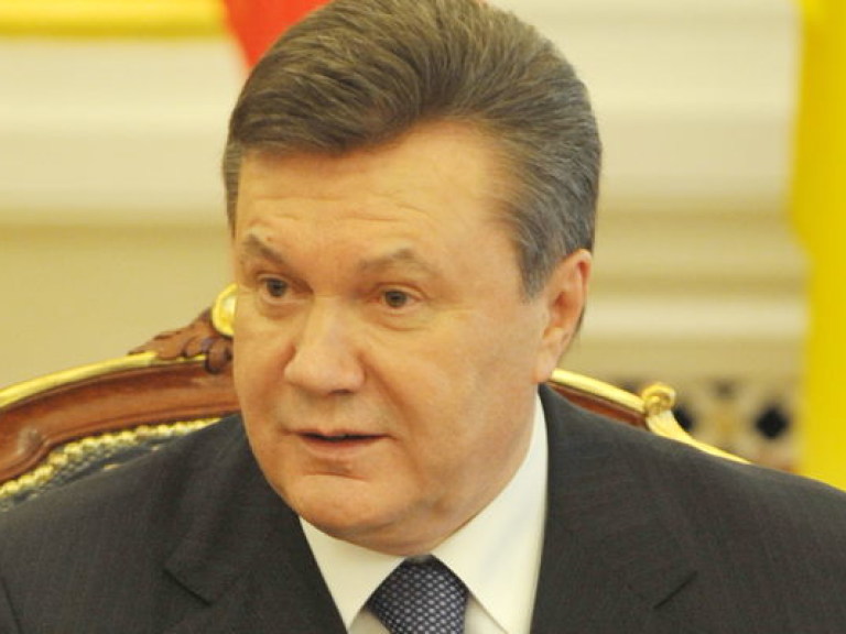 Янукович по-прежнему не исключает сотрудничества с Таможенным союзом