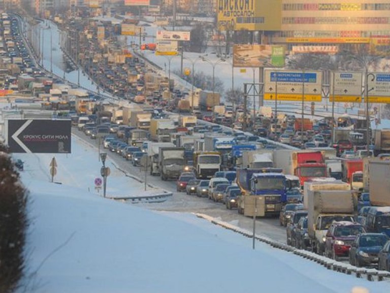 Под Москвой – транспортный коллапс