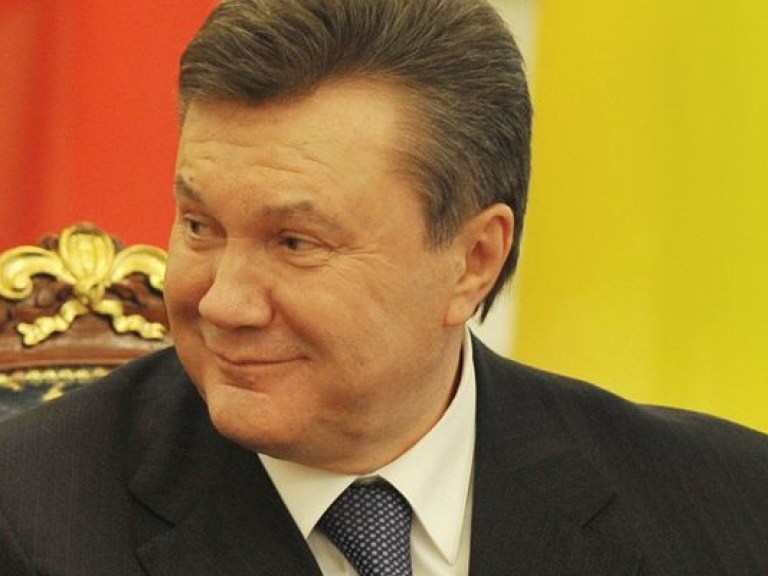 Янукович пообещал рассказать, где деньги