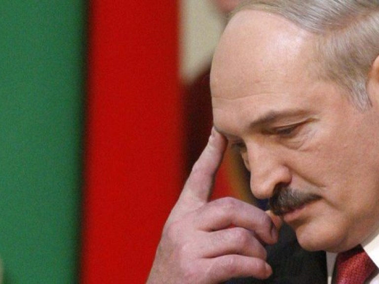 Лукашенко отменил праздничные мероприятия по случаю 8 Марта