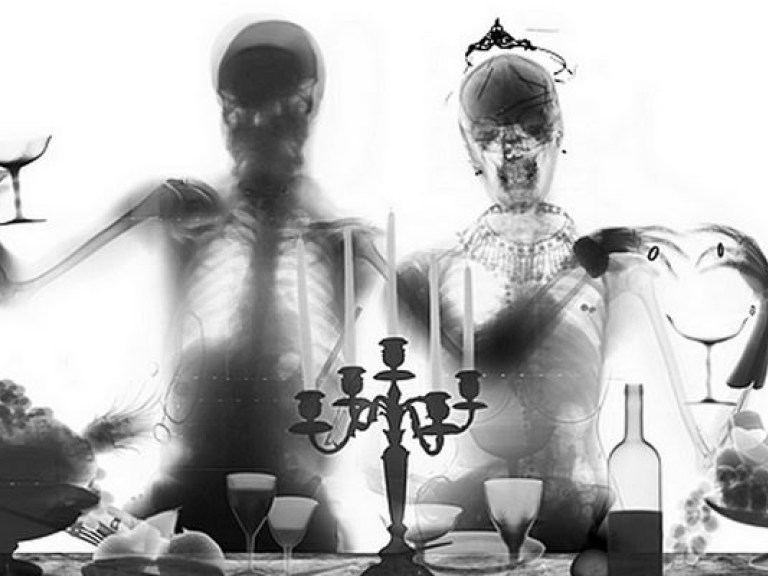 Британский фотограф использует в работе рентгеновский аппарат (ВИДЕО)