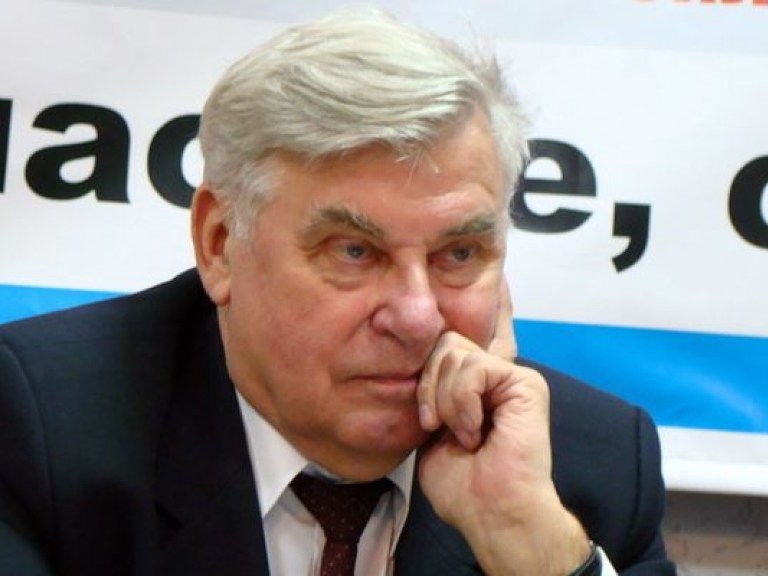 Валентин Матвеев: парламент крупного капитала не отменит депутатскую неприкосновенность