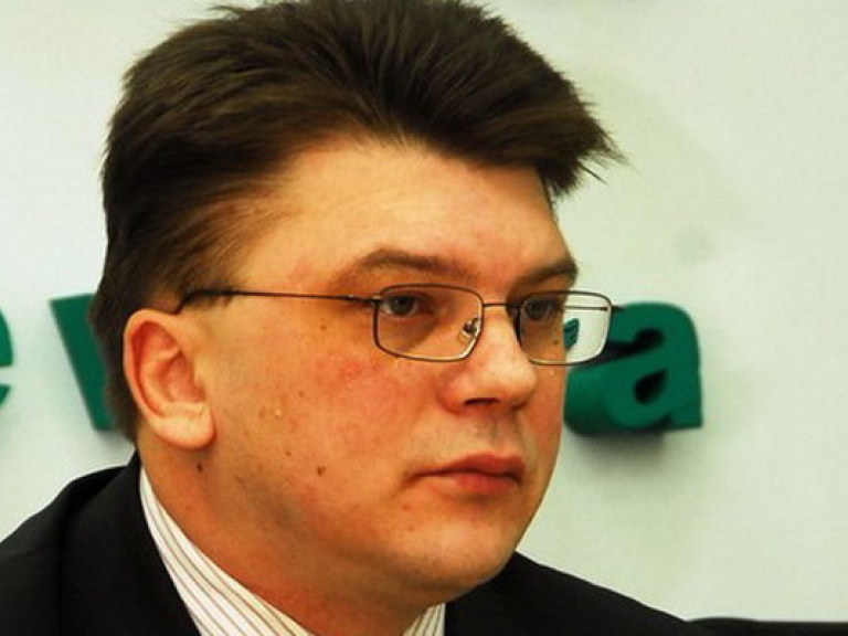 Политолог объяснил, почему власть не спешит назвать дату выборов мэра Киева