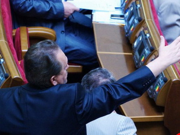 Парламент не утвердил выборы киевского мэра на июнь