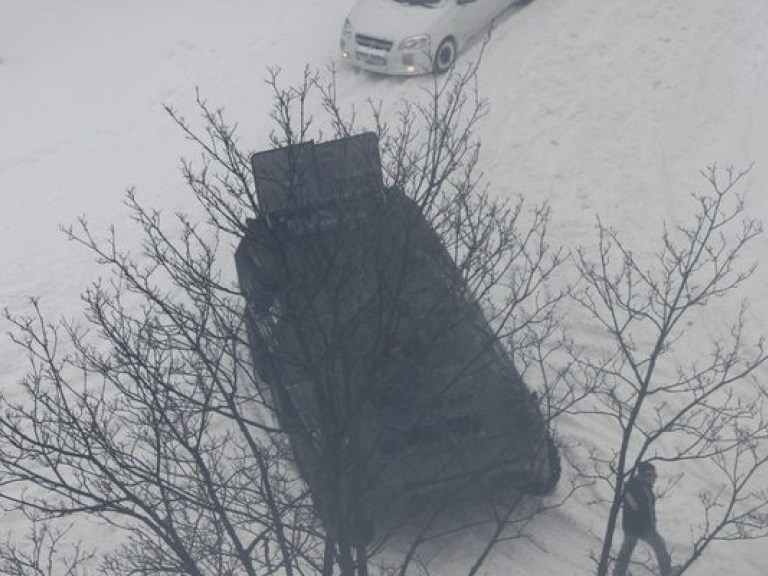 Снег создал Украине массу проблем (ВИДЕО)