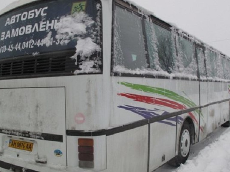 Дети, попавшие в снежный плен, до сих пор не могут выехать из Киева (ФОТО)