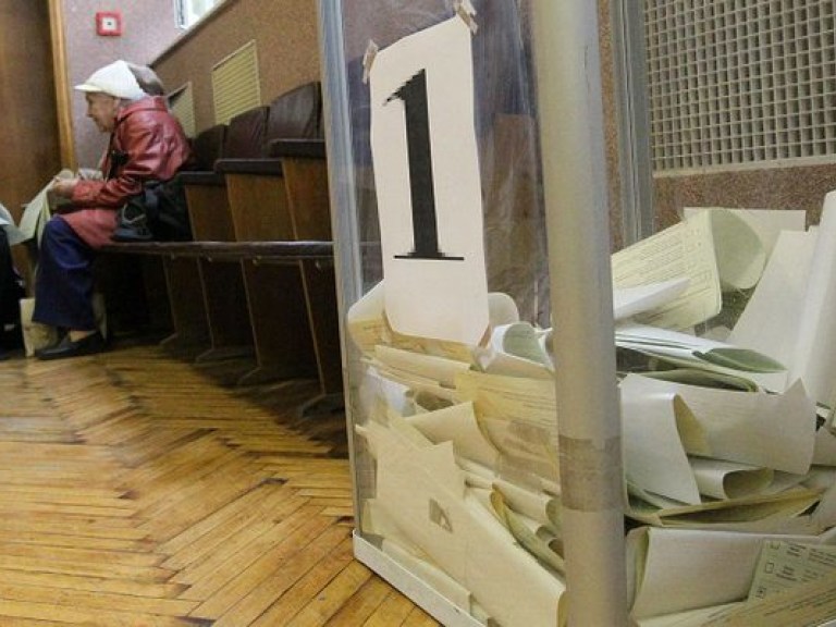 Снегопады не помогут ускорить назначение даты выборов в Киеве на 2 июня – политолог