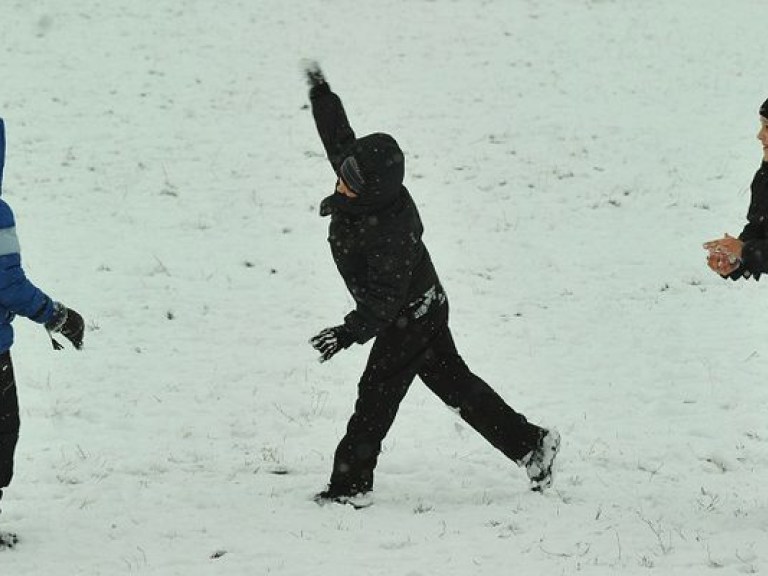 Столичным школьникам продлили каникулы