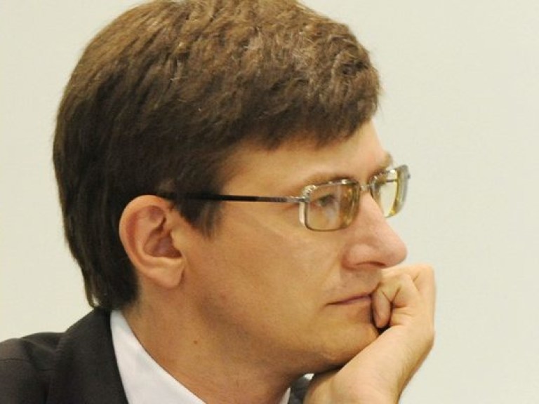 Магера: Выборы мэра Киева должны пройти в 2013 году
