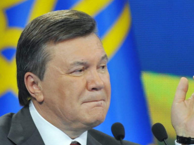 Янукович пригрозил министрам, которые лезут в дела регионов