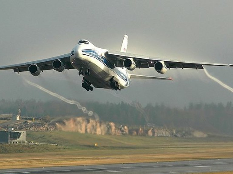Россия вытесняет с авиационного рынка сразу два антоновских самолета — эксперт