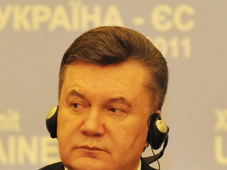 Янукович подписал Закон &#171;Об упрощении виз с Евросоюзом&#187;