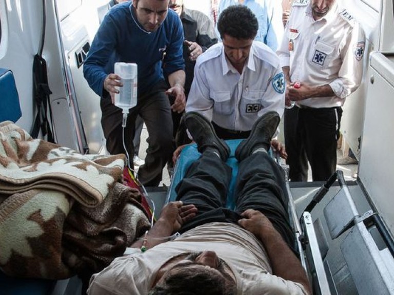 Мощное землетрясение унесло жизни 40 иранцев и 34 пакистанцев (ВИДЕО)