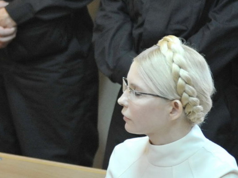 Тимошенко не хочет говорить, поедет ли в суд — ГПтСУ