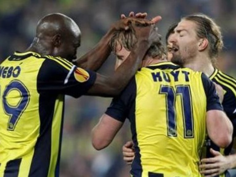 Фенербахче зубами выгрыз победу у Бенфики